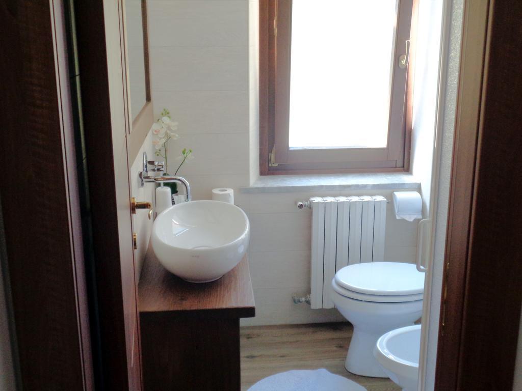 Mont Gele Hotel Ollomont Quarto foto
